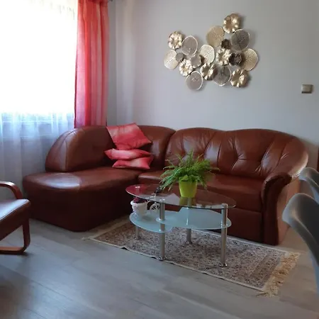 Holiday home Nieledwia Milowka