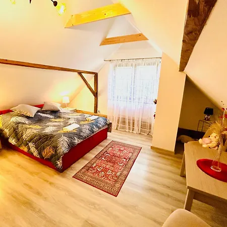 Nieledwia Holiday home Milowka